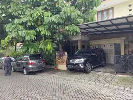 Rumah 2 Lantai Komplek International Village Lakarsantri Surabaya