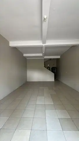 Ruko Bagus Siap Pakai Strategis di Taman Kopo Indah Bandung