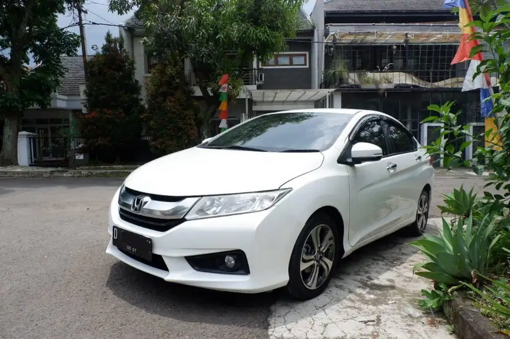 Honda City 1.5 E RS  2015 AT White
