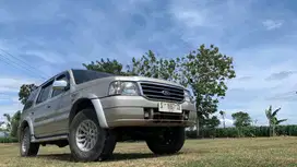 Ford Everest 2.5 XLT 2003 Plat S adam mobil bekas sekoto kediri