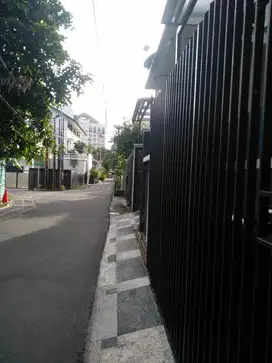 Jual rumah kantor bangunan bagus jl.puloraya dkt melawai