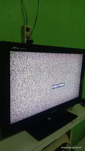 TV ANALOG LCD POLYTRON 24 INCH