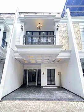 Rumah Baru Mewah Dalam Cluster Pinggir Jalan Strategis Di Jagakarsa