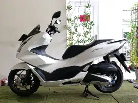 Pcx 160 tahun 2022 low km 20rb/tt boleh gan cash lebih bagus