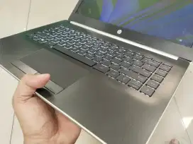Dijual laptop Hp 14 layar 14inch Ram 8GB DDR4 SSD 128GB KEYBOD NYALA