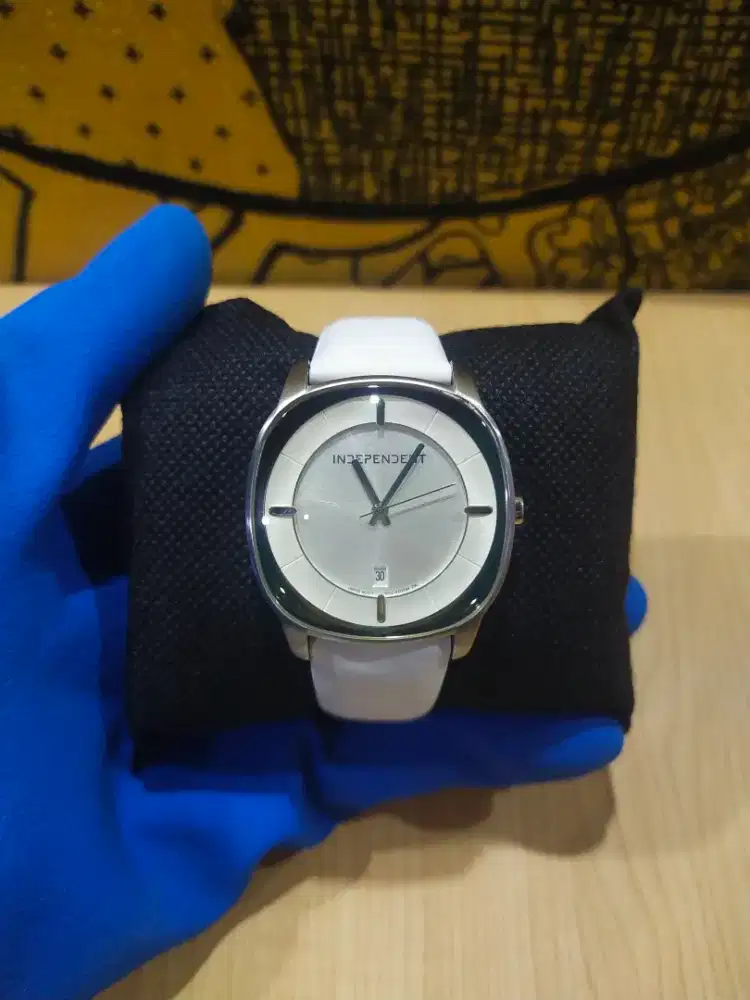 Citizen Independent BY2-01490 Unisex Elegan (layak di koleksi)