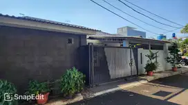 Dijual Rumah di Janur Hijau, Kelapa Gading LT.364m2 Posisi Hook