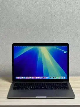 MacBook Pro 2019 Intel Core i7 DUAL VGA Touch Bar