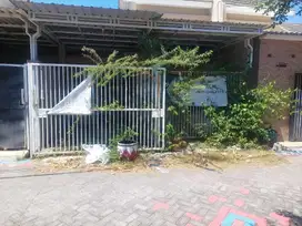RUMAH DI KELURAHAN MEDOKAN AYU, RUNGKUT SURABAYA