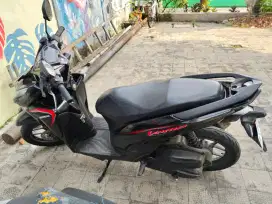 Di jual motor vario thn 2020 mulus, pajak hidup