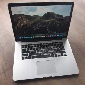 Macbook pro 2015 layar 15 inch ram 16gb ssd 256gb core i7 bisa cod
