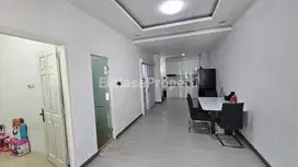 Dijual rumah siap huni taman mutiara pakuwon city