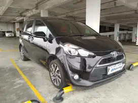 DP RENDAH Toyota Sienta 1.5 V Bensin-MT 2017 KMV B