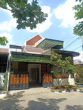 Rumah dekat tol Sidoarjo siap huni bonus furniture
