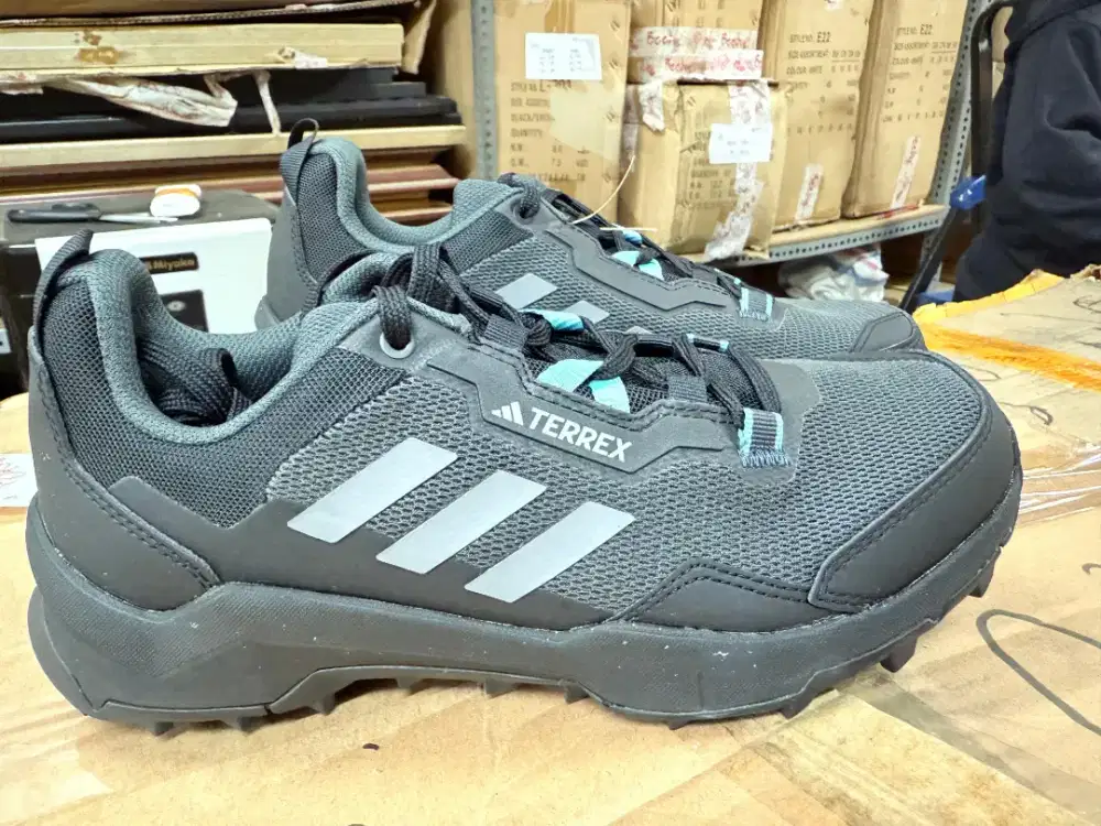 Sepatu Adidas Terrex Original