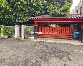 Rumah Strategis Jl. Anggrek, TB. Simatupang