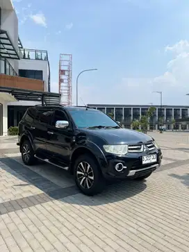 Murah SUV Diesel Solar Teinspeksi Pajero Dakar2015 Berkualitas 7Seater