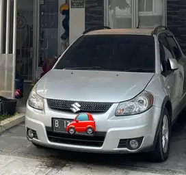 Jual cepat SUZUKI SX4-AT 2013