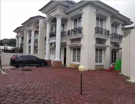 Rumah mewah siap huni Luas308 di cluster Royal Residence Jakarta Timur
