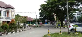 Dijual murah Rumah mewah 2 lt Full Furnish berkolam renang, di GDC