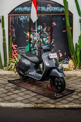 Vespa GTV 300 sei giorni GTS 300 Sprint Primavera