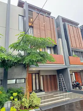 Rumah Cantiq di Pusat Kota Jakarta Selatan