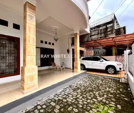 Dijual Rumah tinggal dan ada Kost 8 kamar di Cempaka Putih Tengah