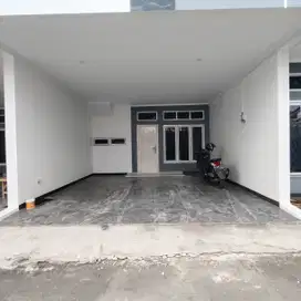 Di Jual Rumah 2 Lantai Dekat Belakang Stasiun Jatinegara Jakarta Timur