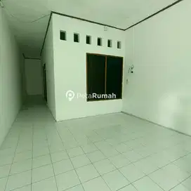 DISEWA RUMAH 5 UNIT JALAN SEI ASAHAN GANG PRIBADI (HANNY)