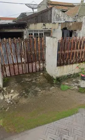 Dijual Rumah Hitung Tanah Darmo Permai Utara Strategis Siap Huni