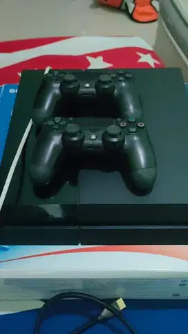 PS4 FAT 500 GB.