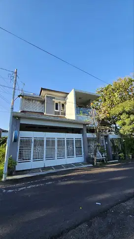 Rumah mewah Solo kota di Banyuanyar Banjarsari