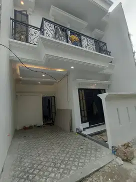 RUMAH BARU DI JAGAKARSA JAKARTA SELATAN