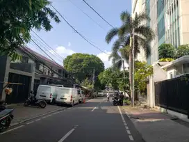 Turun Harga, Dijual Cepat  Rumah di Jl. Kramat, Kenari, Jakarta Pusat