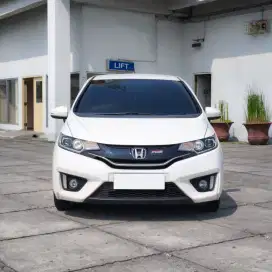 HONDA JAZZ RS 2016 PUTIH