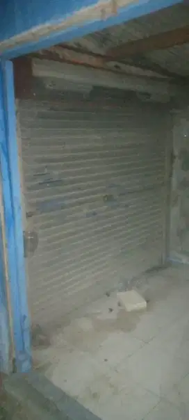 Rolling door warung