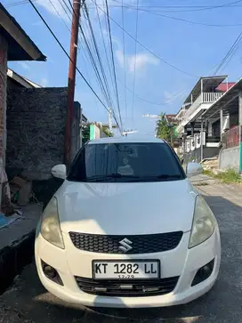 SUZUKI SWIFT GX 1.4 AT 2013