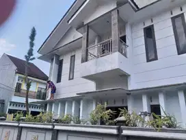 Disewakan Rumah Full Furnish Nyaman