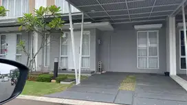 Disewakan rumah 1lt tanpa mezzanine ready mid Oktober Paramount Petals
