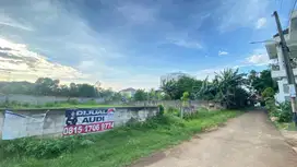 Dijual cepat Tanah Di Belakang Plasa Cibubur Kalimanggis
