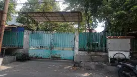 Gudang Hitung Tanah Daerah Pacuan Kuda Surabaya