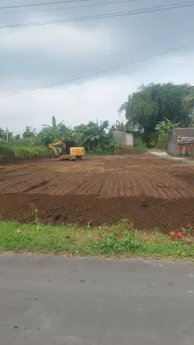 Gentan Kaliurang, Tanah Sleman, dekat Warung Kopi Merapi