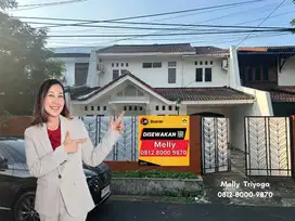 Disewakan Rumah Komplek Gudang Peluru, Jakarta SElatan
