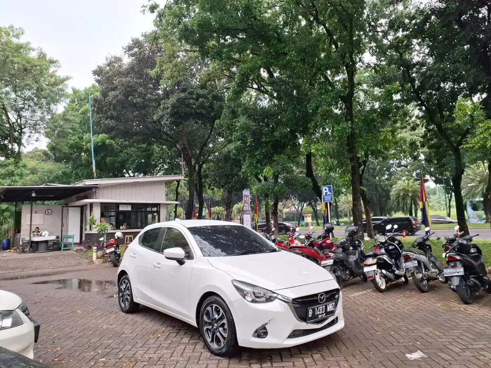 MAZDA 2 R FACELIFT AT 2017 TDP 15JT
