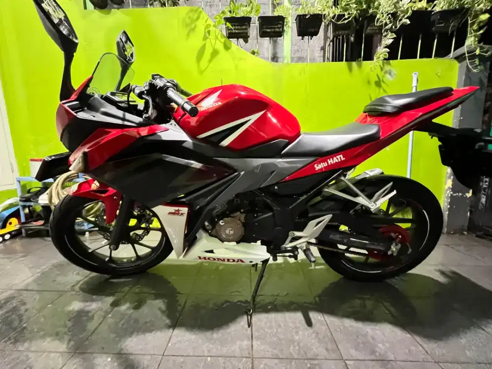 Honda CBR 150R tahun 2019