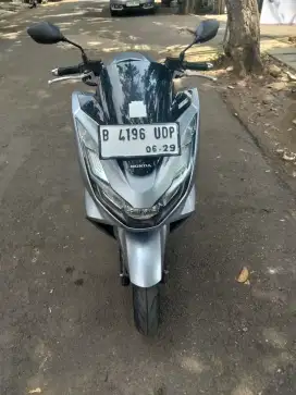honda pcx160 tahun 2024