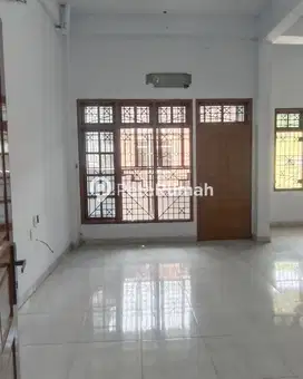 DIJUAL RUMAH JL PASAR III  KOMPLEK SEHATI INDAH - DAERAH KRAKATAU