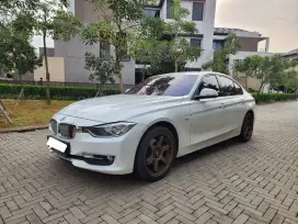 BMW 320d Modern 2014 Diesel Istimewa