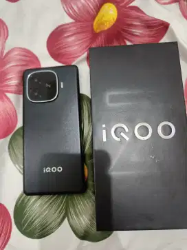 IQOO Z9 12/256 (Fullset)