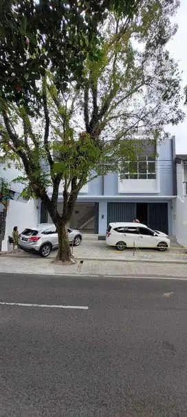 DISEWAKAN RUKO STRATEGIS DI MAINROAD SARIJADI BANDUNG